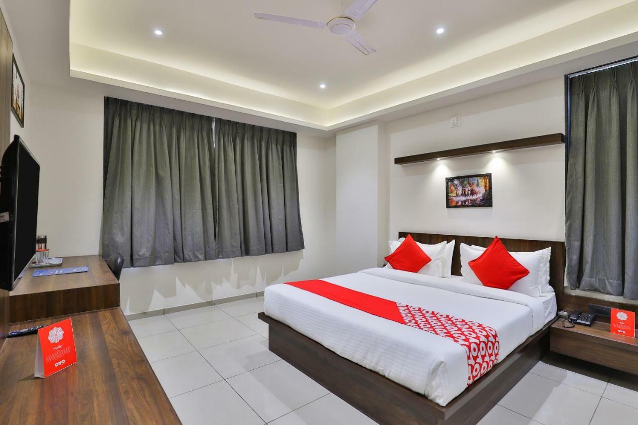 Oyo 16604 Hotel Sparsh Inn Amhedabad Dış mekan fotoğraf