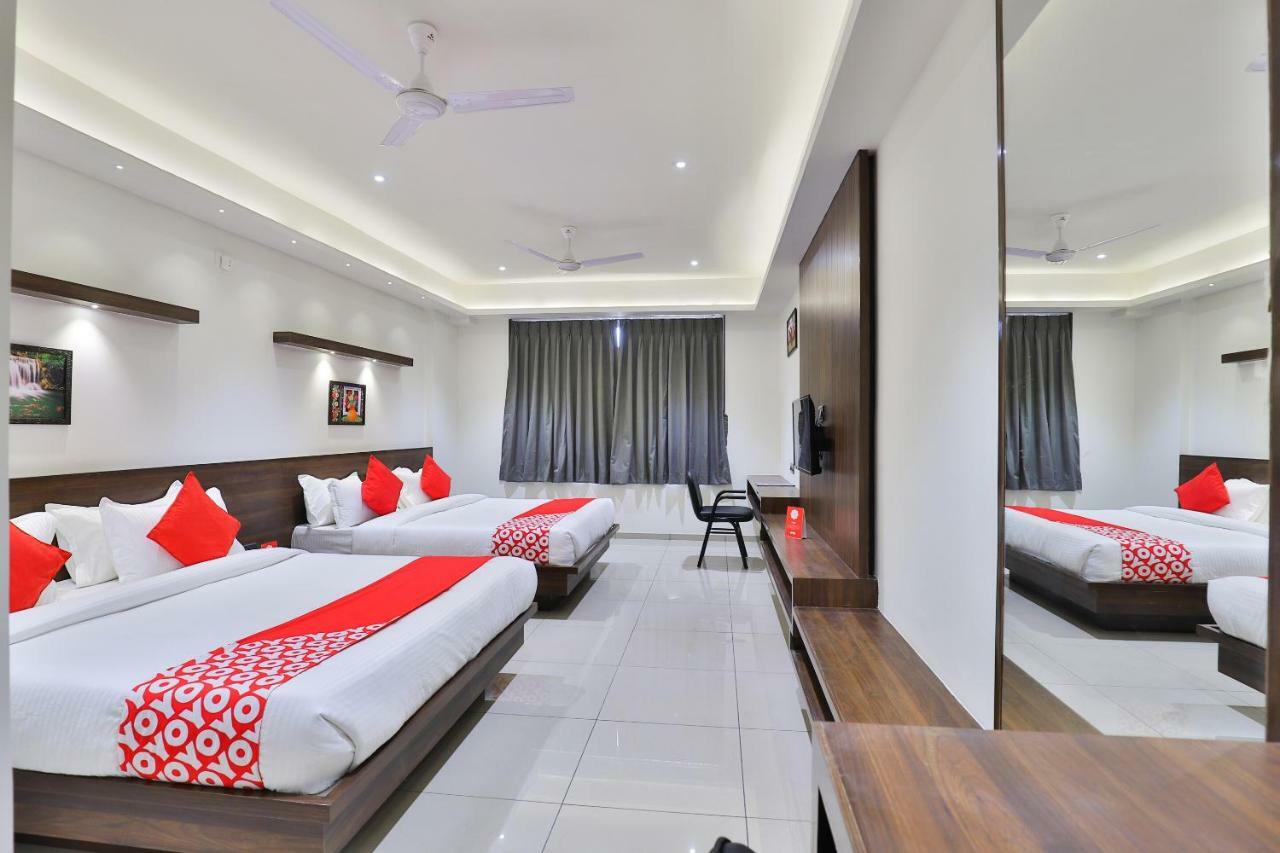 Oyo 16604 Hotel Sparsh Inn Amhedabad Dış mekan fotoğraf